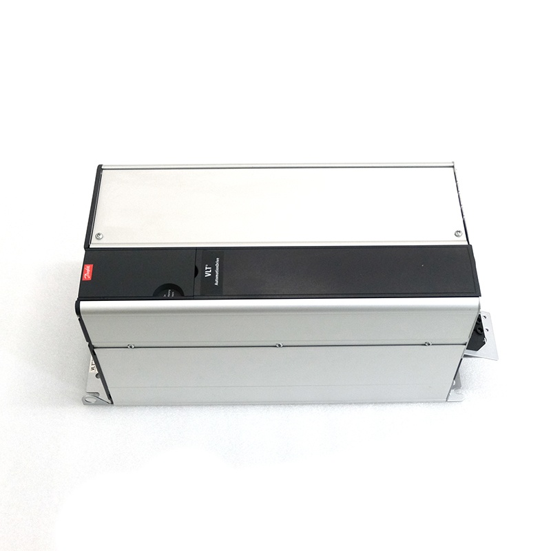 131H3960 (3)